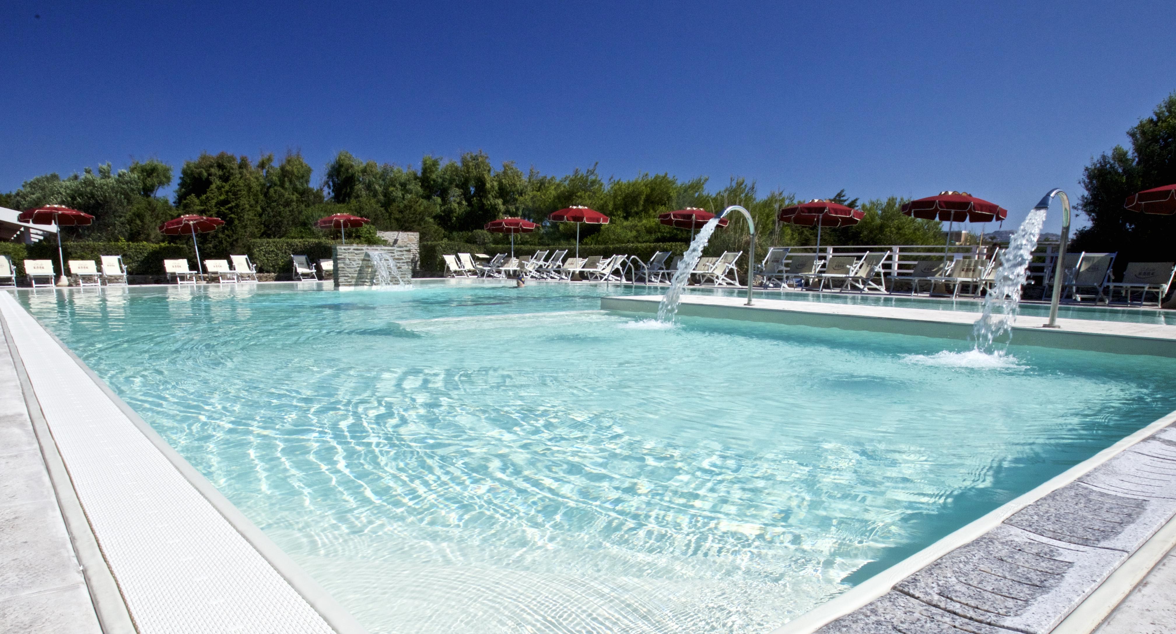 Club Esse Sporting Hotel Stintino Ngoại thất bức ảnh