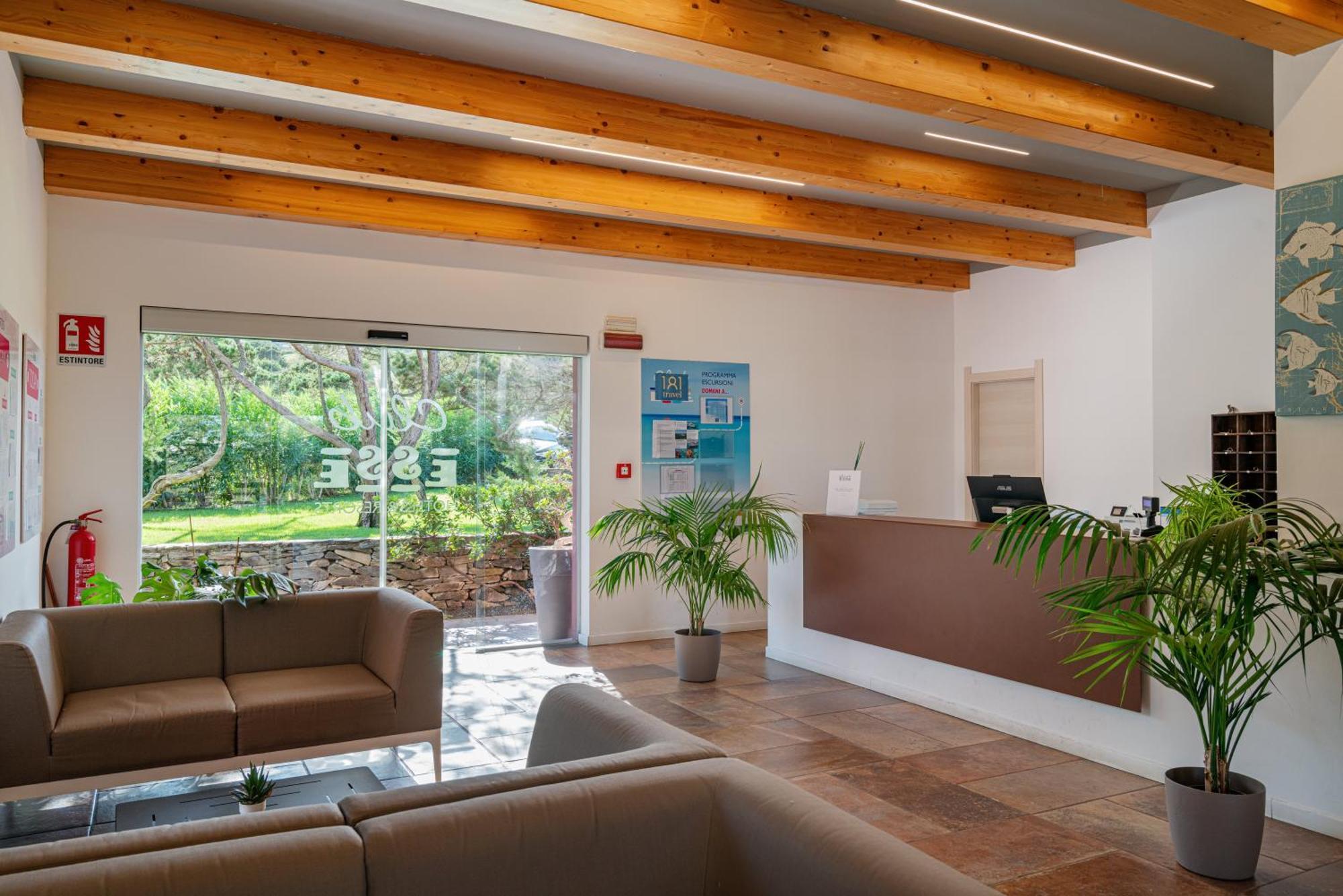 Club Esse Sporting Hotel Stintino Ngoại thất bức ảnh