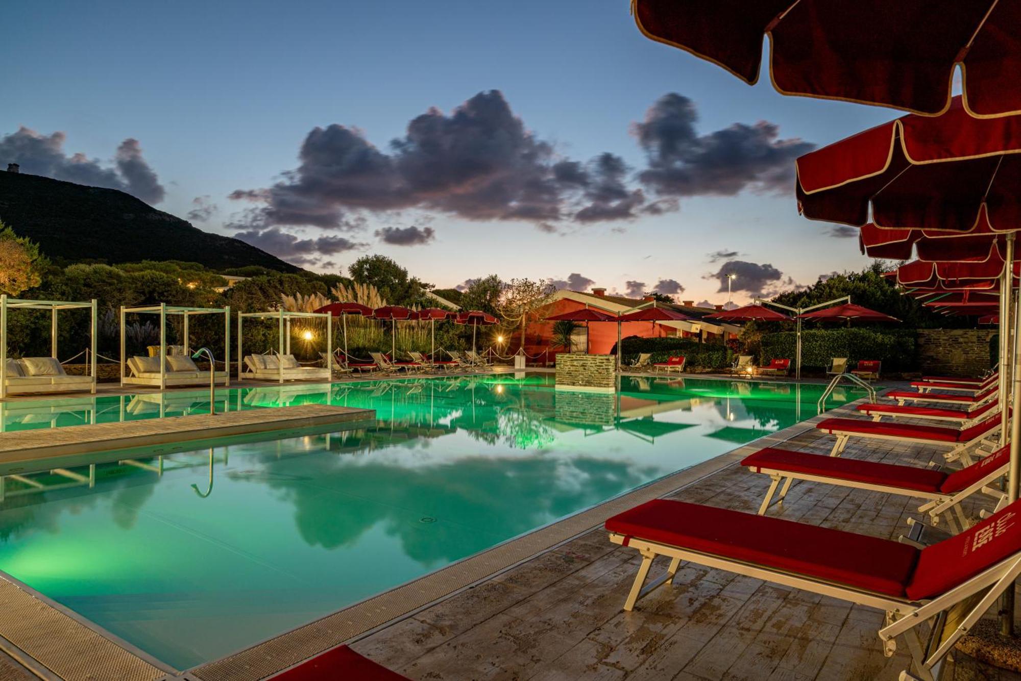 Club Esse Sporting Hotel Stintino Ngoại thất bức ảnh