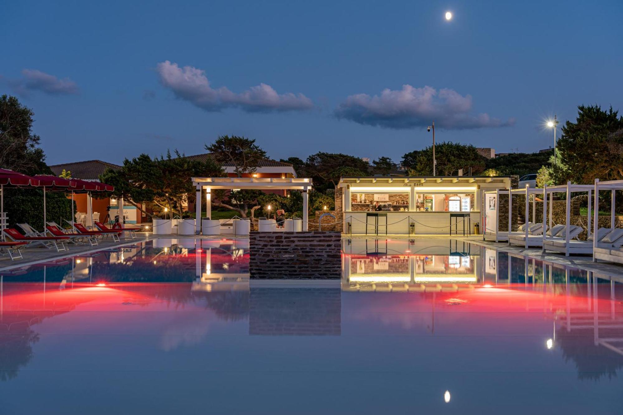 Club Esse Sporting Hotel Stintino Ngoại thất bức ảnh